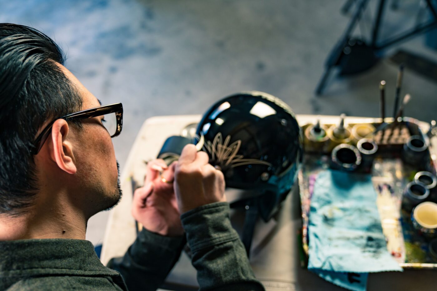 How To Paint A Motorcycle Helmet 2024 GoMotoRiders Motorcycle